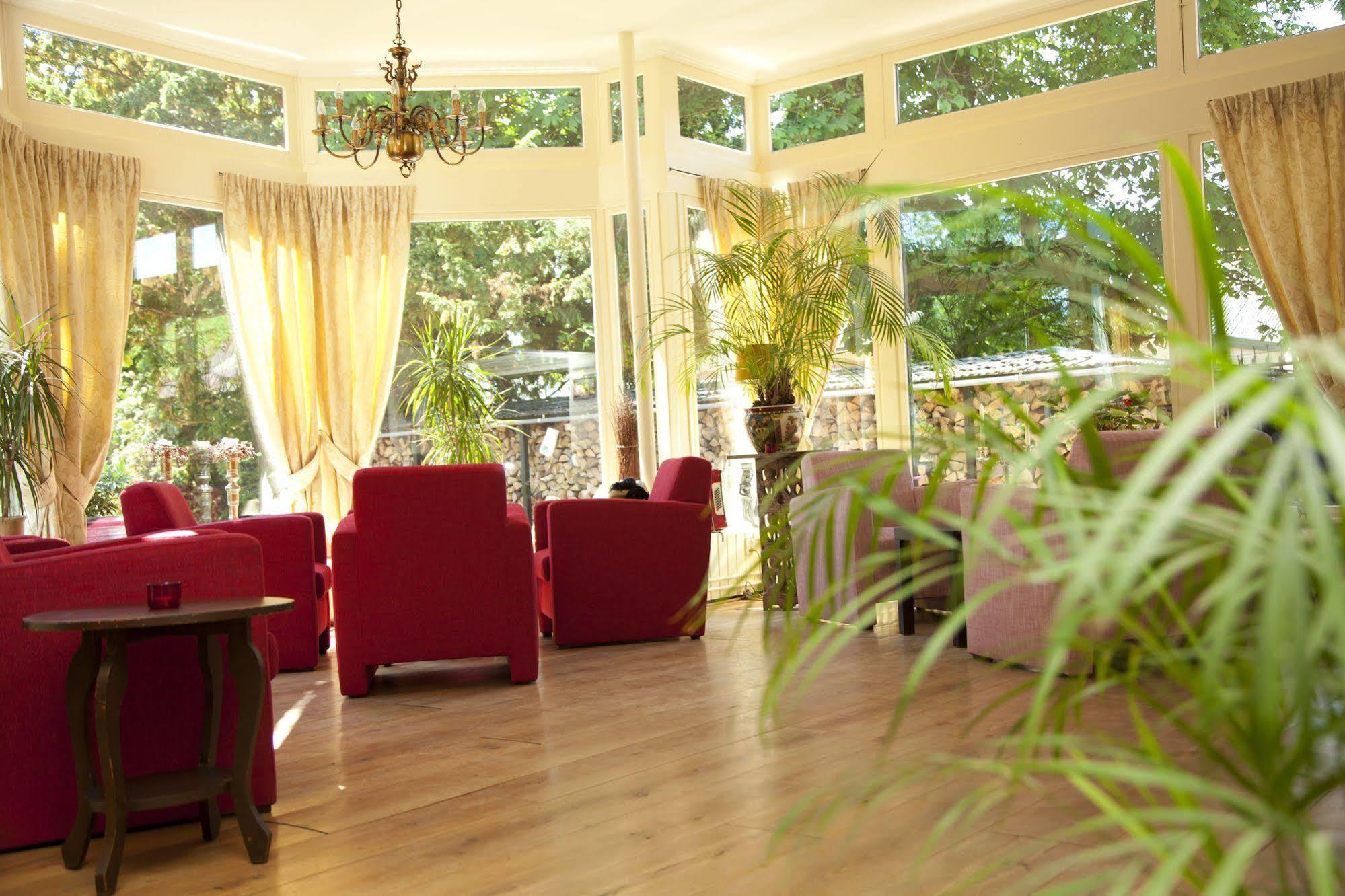Hotel Logis Restaurant Lunia
